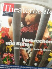 11/2002, Verbrechen und B�hne