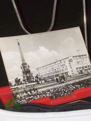 Messestadt Leipzig, Mendebrunnen und neuerbautes Postamt am Karl Marx Platz