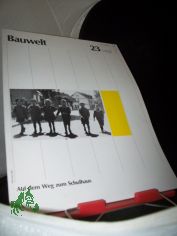 23/1985 auf dem Weg zum Schulhaus