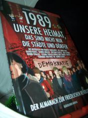 1989 : unsere Heimat, das sind nicht nur die St�dte und D�rfer ; der Almanach zur friedlichen Revolution / Augsburg ; Pr�wer ; Schwarwel. Mit Beitr. von Robert Dobsch�tz ...